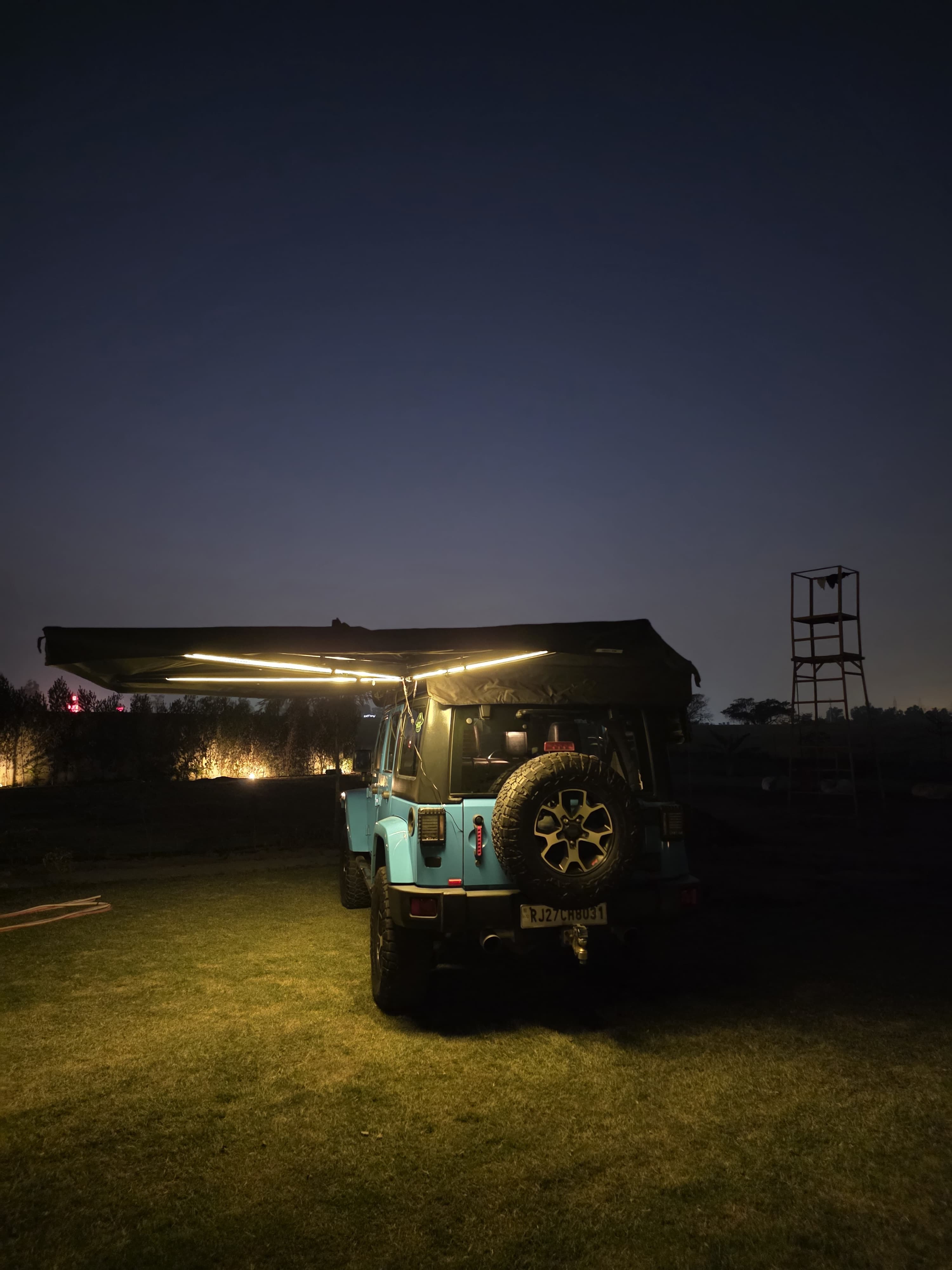 Grizzly Freestanding 270° Awning with LED Lights