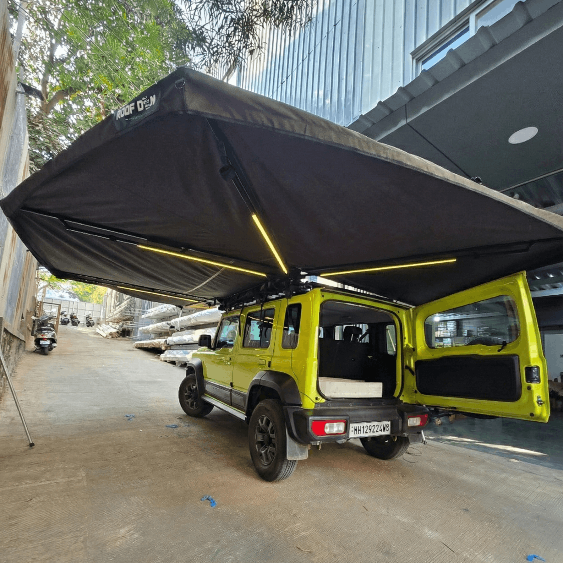 Mammoth 270° XL Freestanding Awning with LED Lights